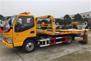 浦东新哪里有拖车服务