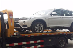 浦东新拖车24小时服务电话